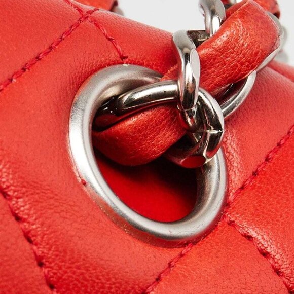 Chanel Red Quilted Lambskin Leather Classic Medium Double Flap Bag - Picture 6 of 12